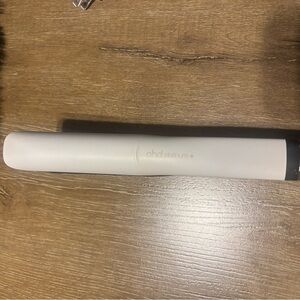 ghd Platinum+ Styler in Elegant White